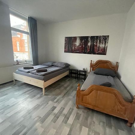 Schoenes Einfaches Zentrales Zimmer In Oldenburg Apartment Bagian luar foto