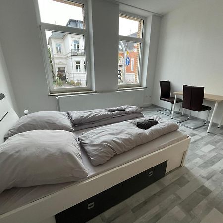 Schoenes Einfaches Zentrales Zimmer In Oldenburg Apartment Bagian luar foto