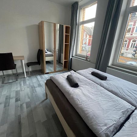 Schoenes Einfaches Zentrales Zimmer In Oldenburg Apartment Bagian luar foto