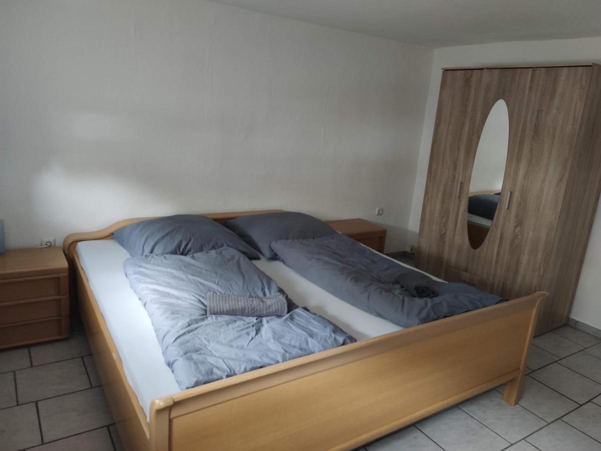 Schoenes Einfaches Zentrales Zimmer In Oldenburg Apartment Bagian luar foto