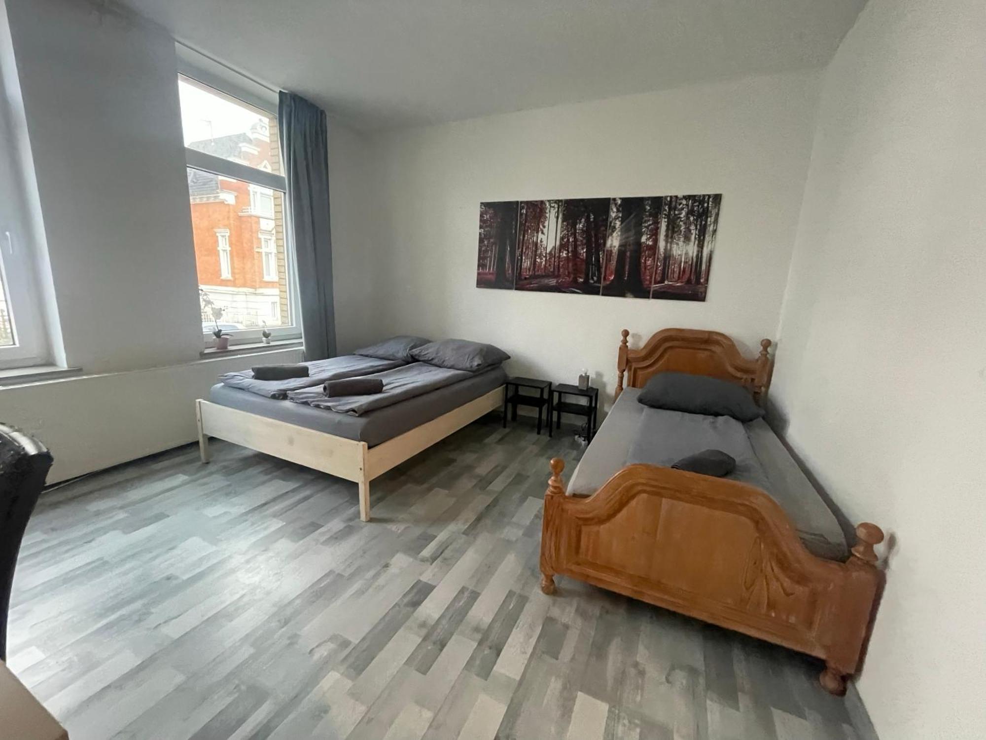 Schoenes Einfaches Zentrales Zimmer In Oldenburg Apartment Bagian luar foto